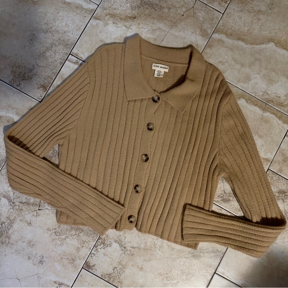 YET AGAIN Button-Up Collared Sweater – Light Brown/Beige - NWoT